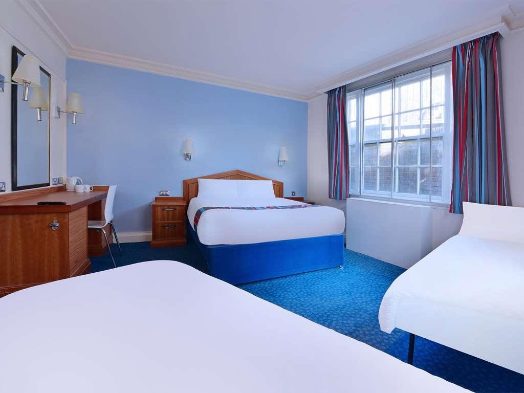 Travelodge Kings Cross Royal Scott Londres Quarto foto